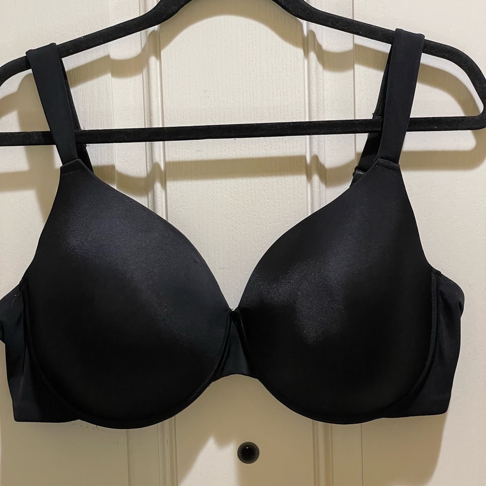 Avenue Body Bra with convertible straps,  42 D